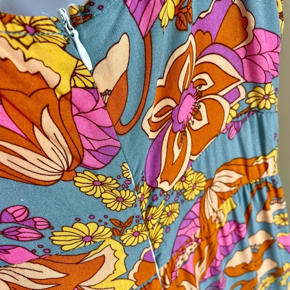 ❤️‍🔥Sassy Sleeveless Jumpsuit - Picture 10 of 12